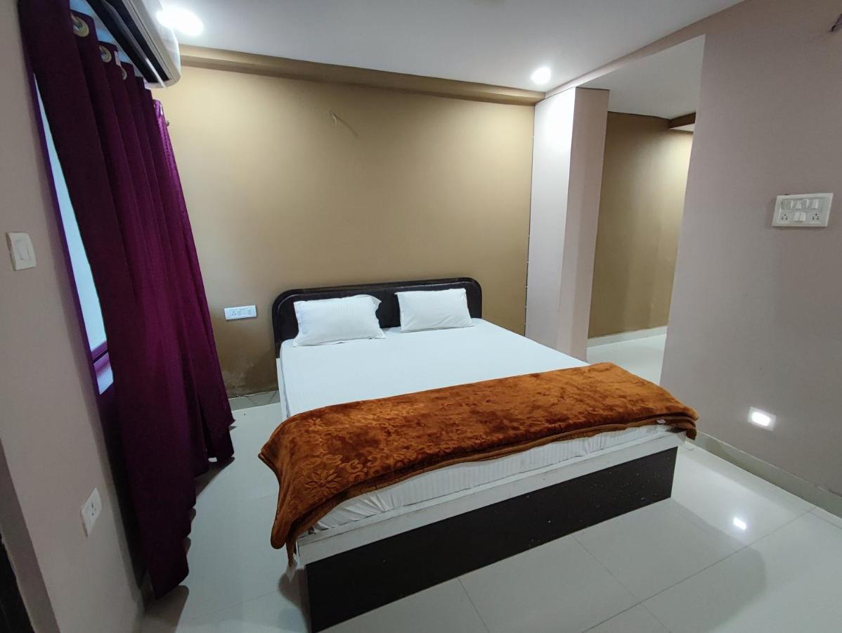 Hotel Kanha Shyam Madhubani Εξωτερικό φωτογραφία