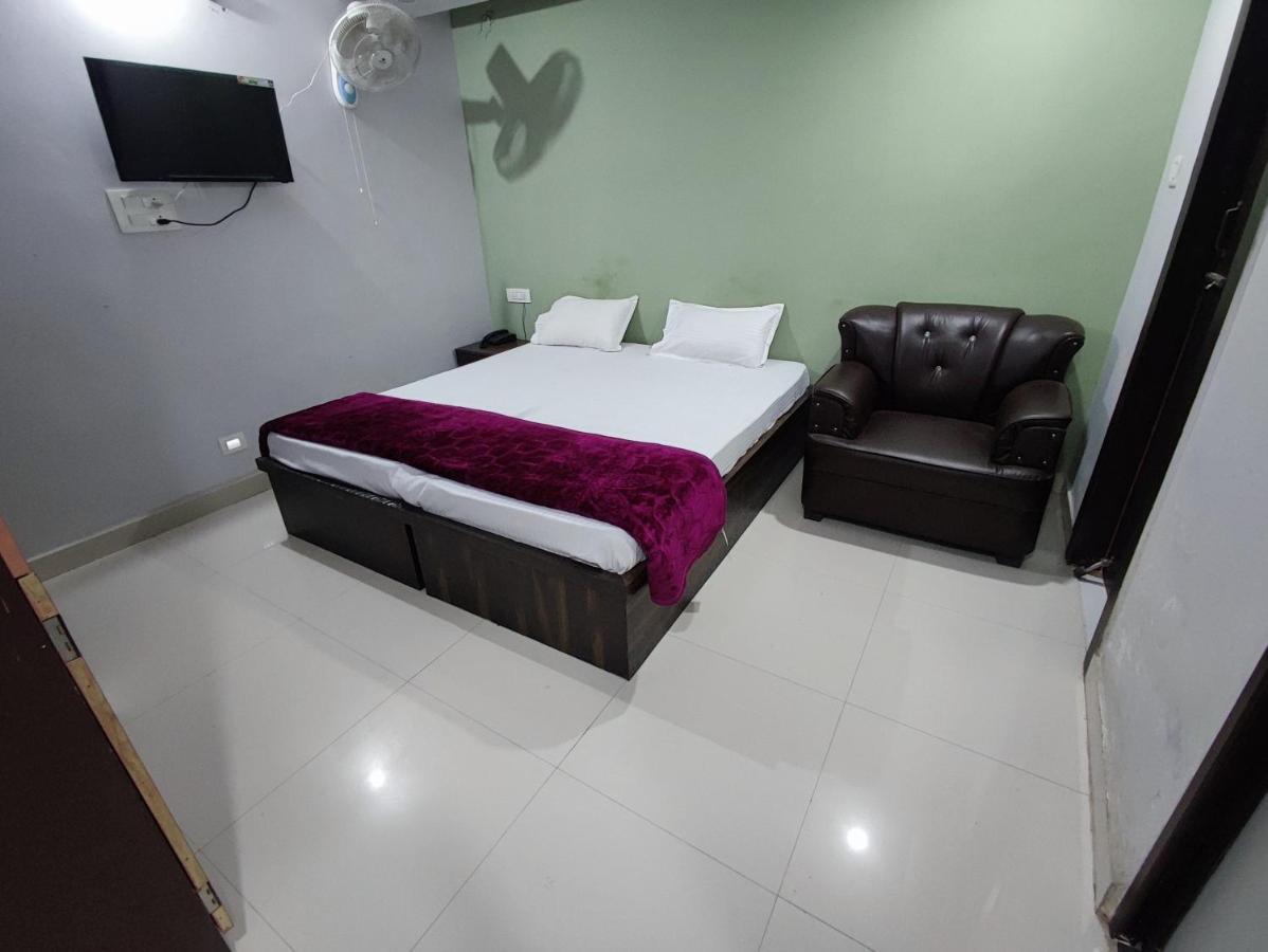 Hotel Kanha Shyam Madhubani Εξωτερικό φωτογραφία