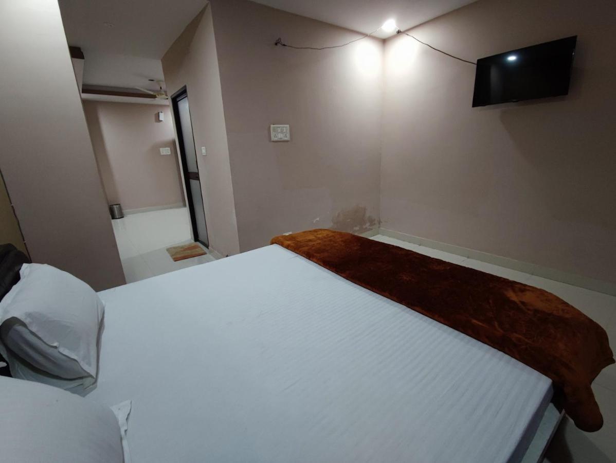 Hotel Kanha Shyam Madhubani Εξωτερικό φωτογραφία