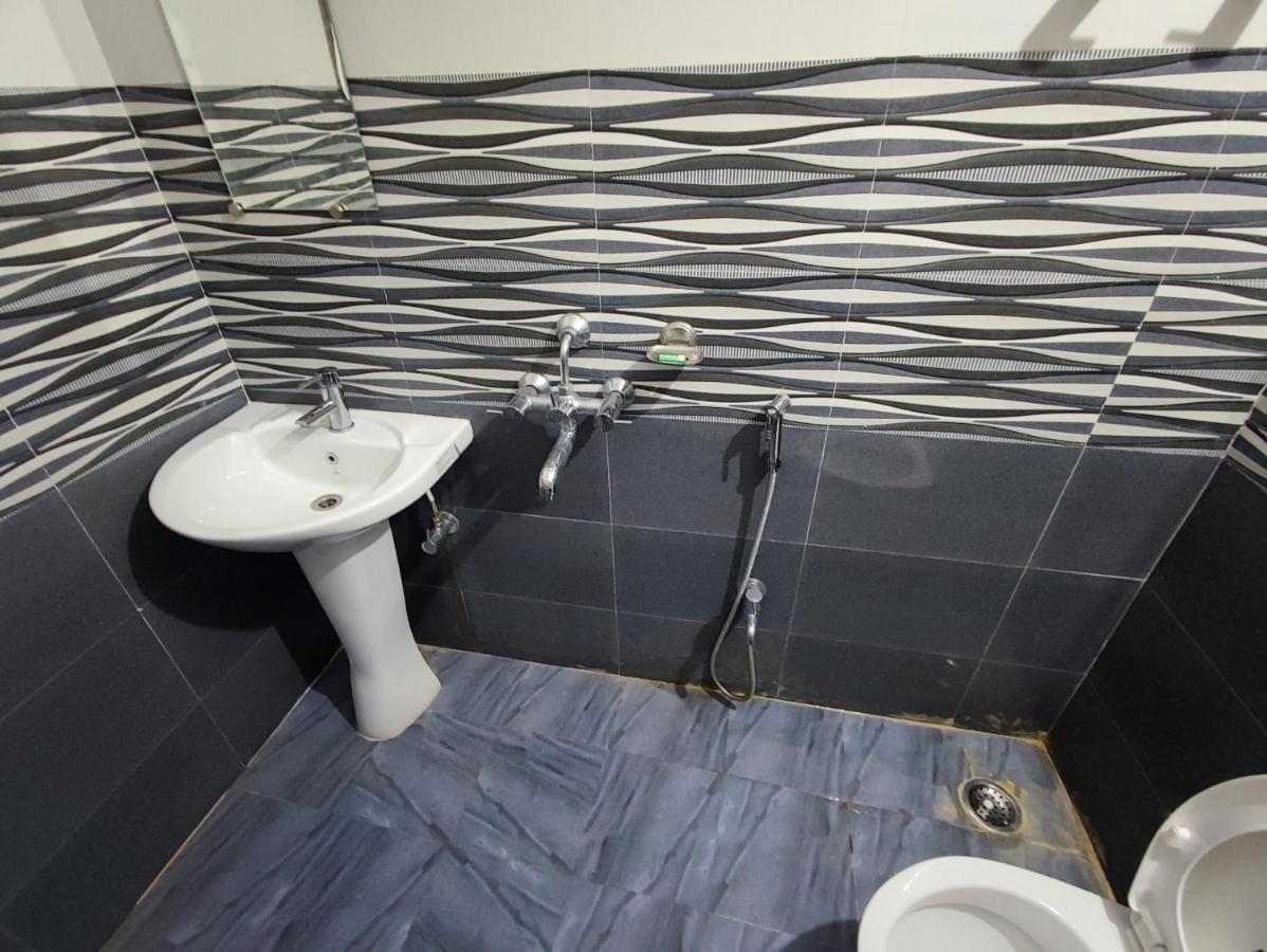 Hotel Kanha Shyam Madhubani Εξωτερικό φωτογραφία