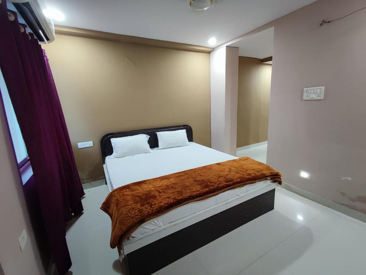 Hotel Kanha Shyam Madhubani Εξωτερικό φωτογραφία