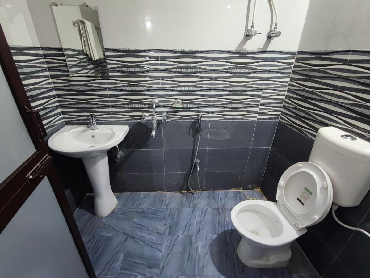 Hotel Kanha Shyam Madhubani Εξωτερικό φωτογραφία