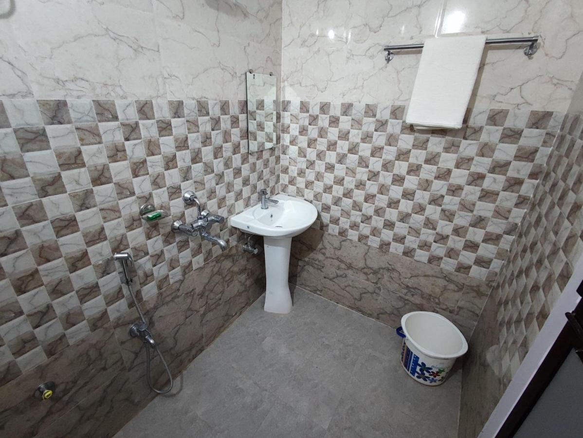 Hotel Kanha Shyam Madhubani Εξωτερικό φωτογραφία