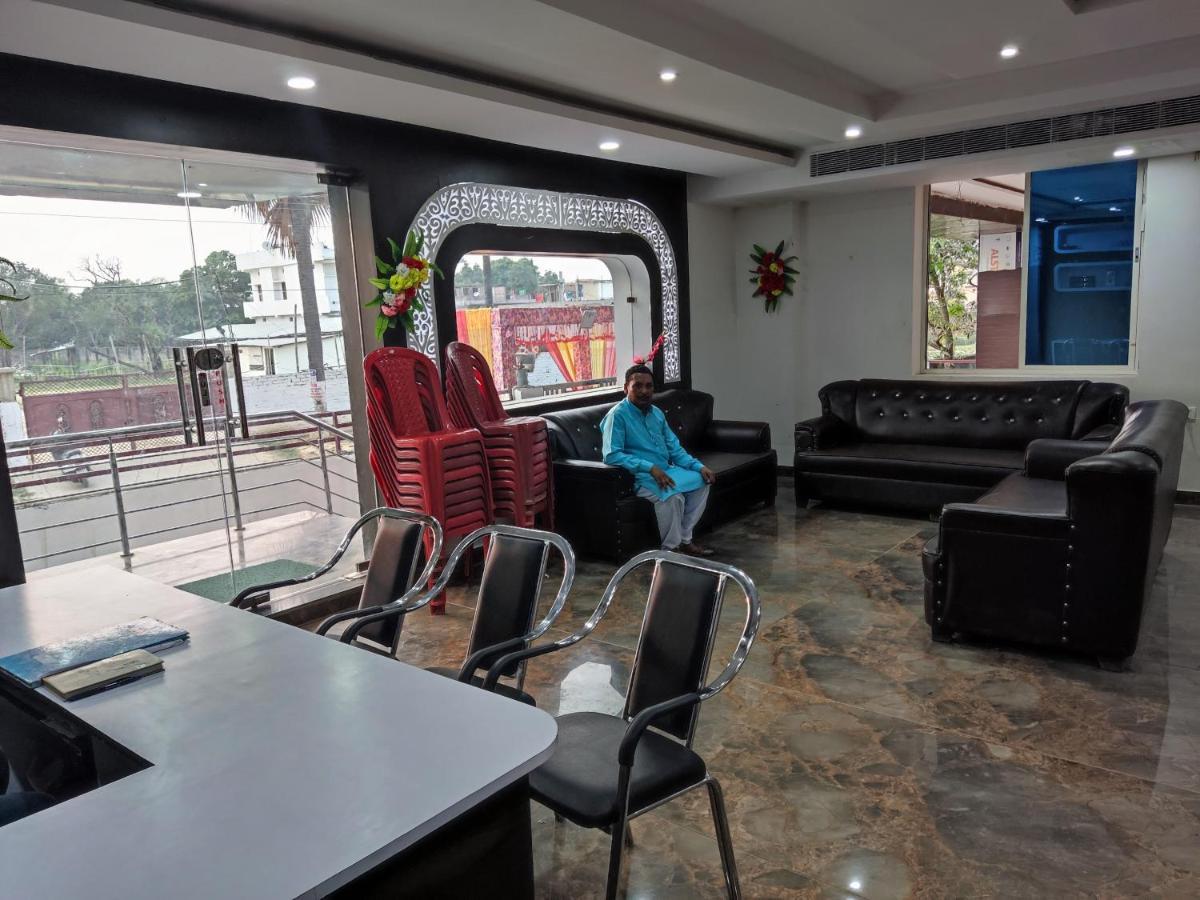 Hotel Kanha Shyam Madhubani Εξωτερικό φωτογραφία